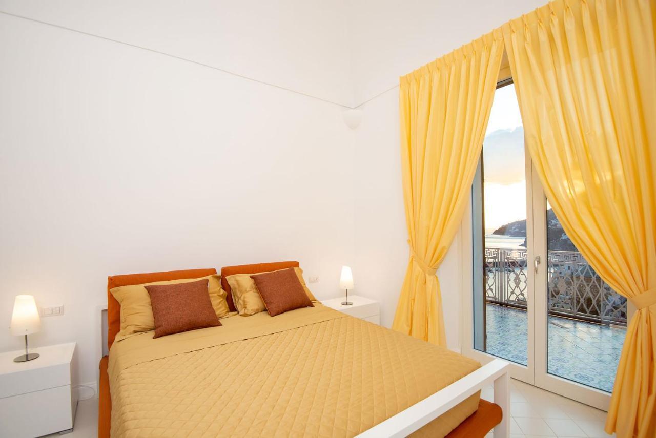 Amore Rentals - Palazzo Della Storia Amalfi Exteriör bild