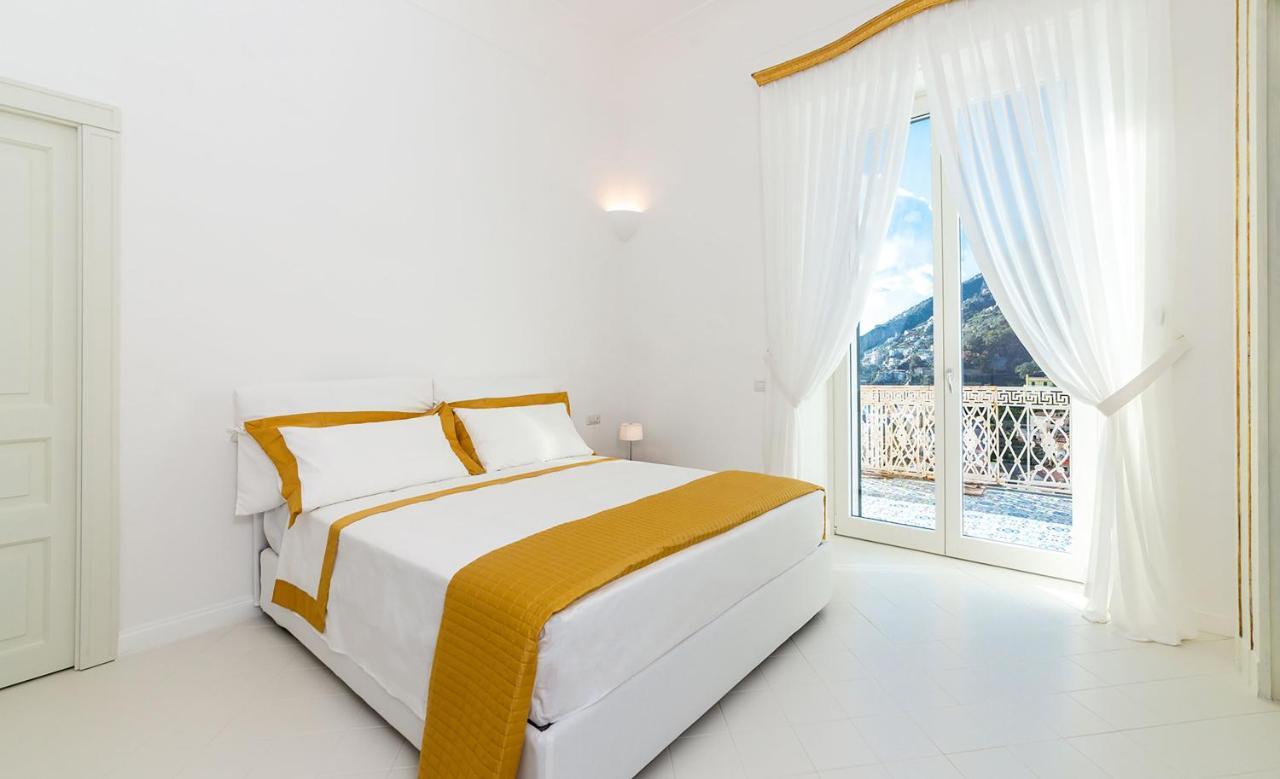 Amore Rentals - Palazzo Della Storia Amalfi Exteriör bild