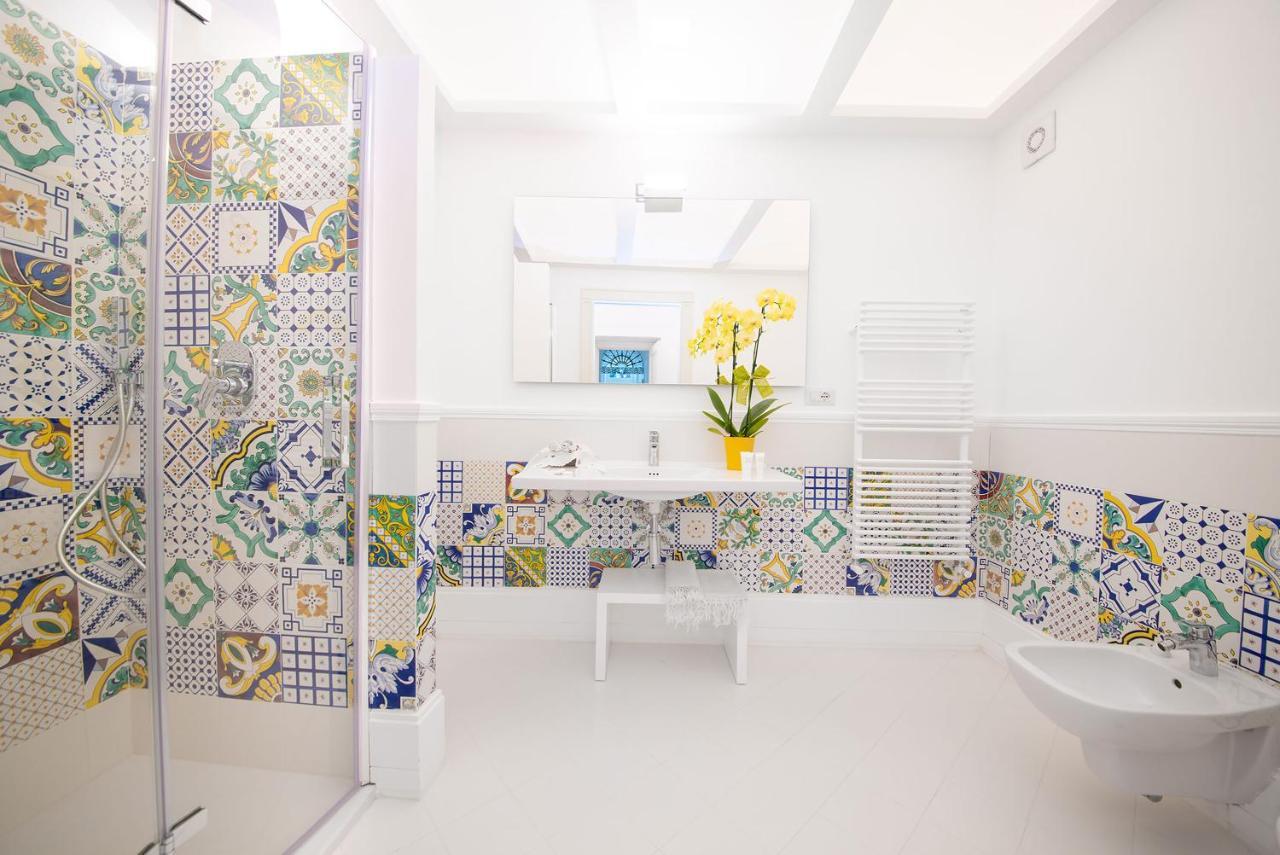 Amore Rentals - Palazzo Della Storia Amalfi Exteriör bild