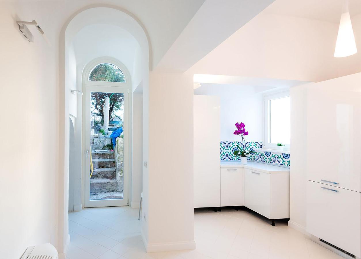 Amore Rentals - Palazzo Della Storia Amalfi Exteriör bild