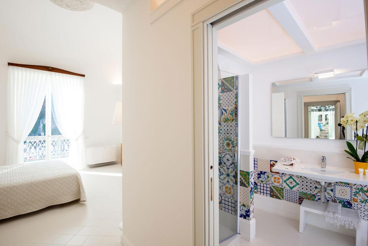 Amore Rentals - Palazzo Della Storia Amalfi Exteriör bild