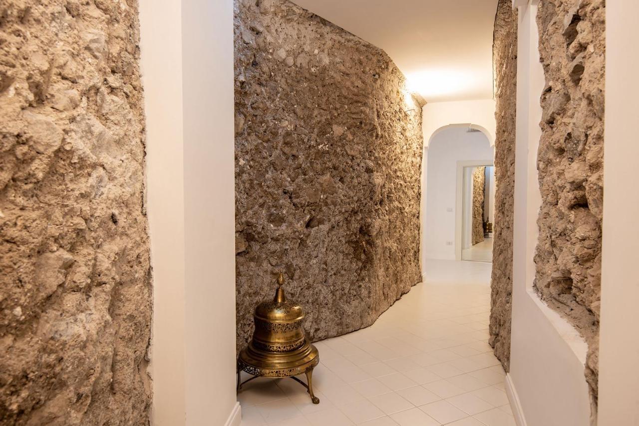 Amore Rentals - Palazzo Della Storia Amalfi Exteriör bild